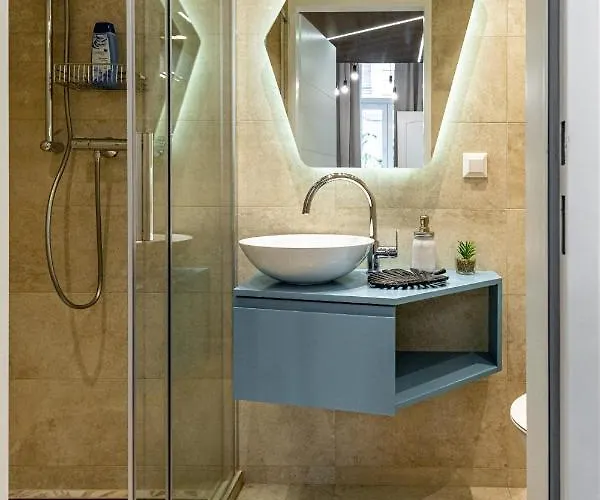 Zeus Design Apartment *