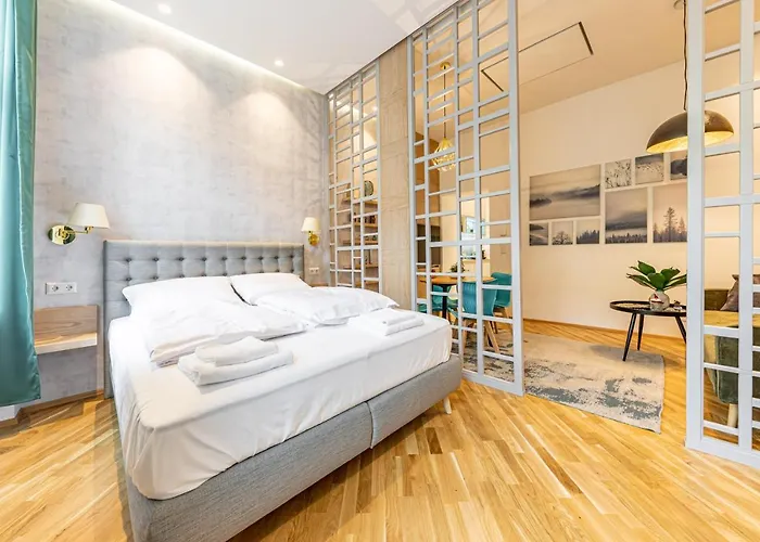 Zeus Design Apartment *